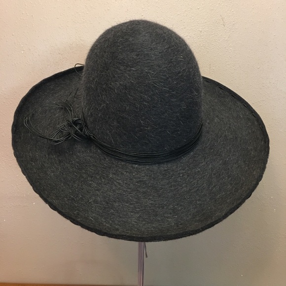 Accessories - Grey wool large brimmed custom made hat - OS